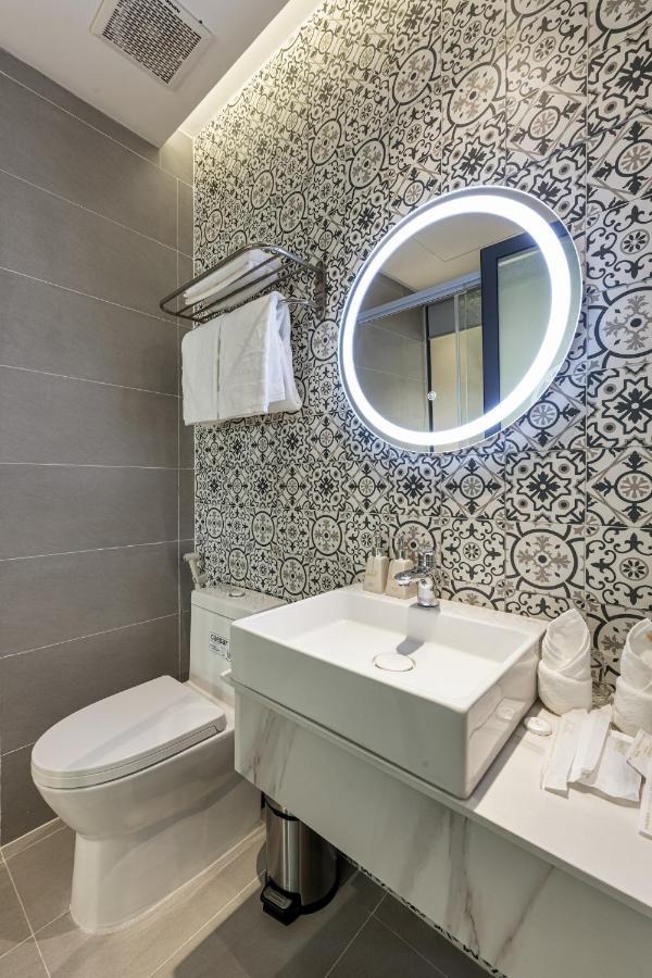 Laputa Hotel Фукуок Екстер'єр фото