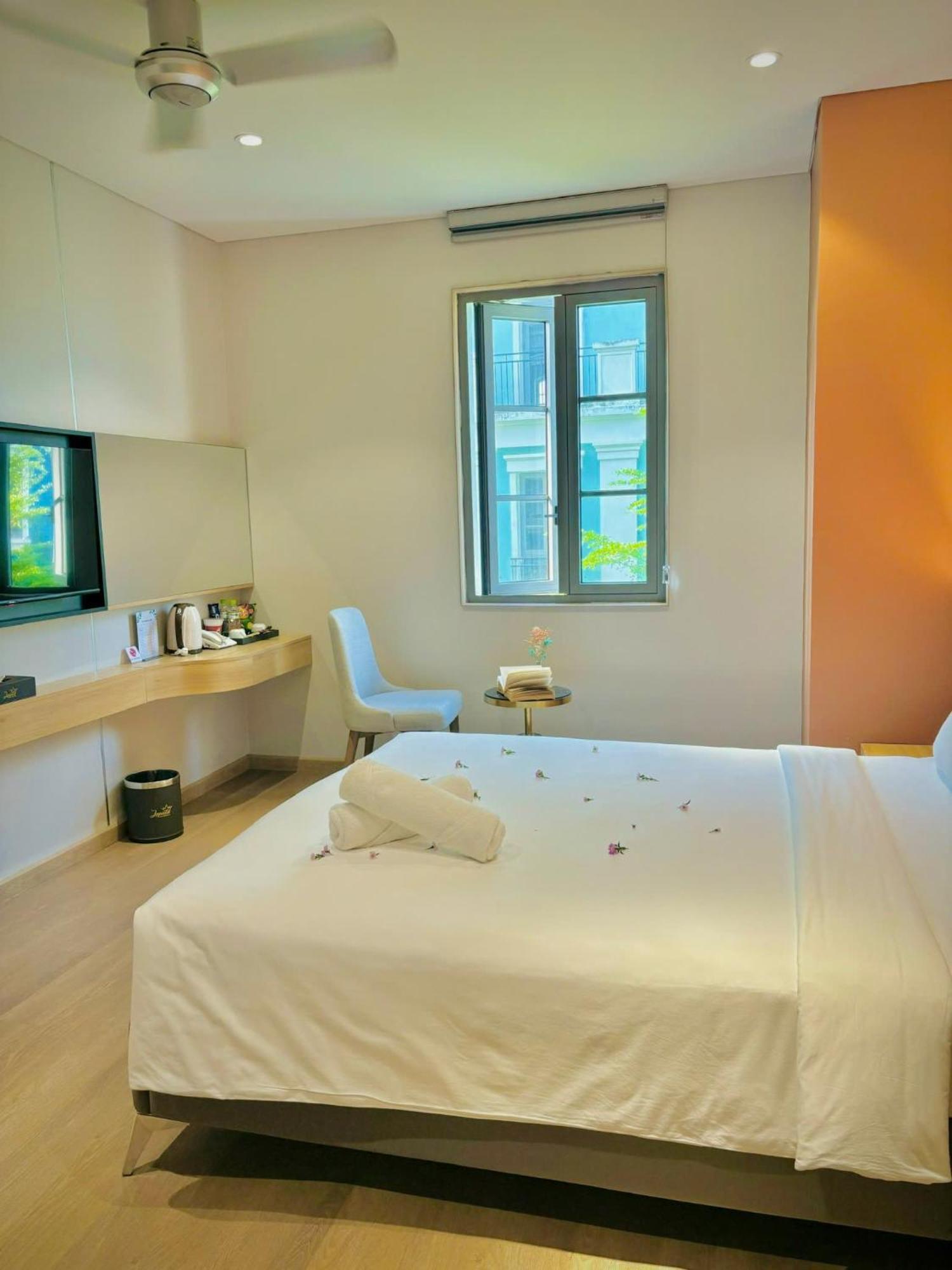 Laputa Hotel Фукуок Екстер'єр фото